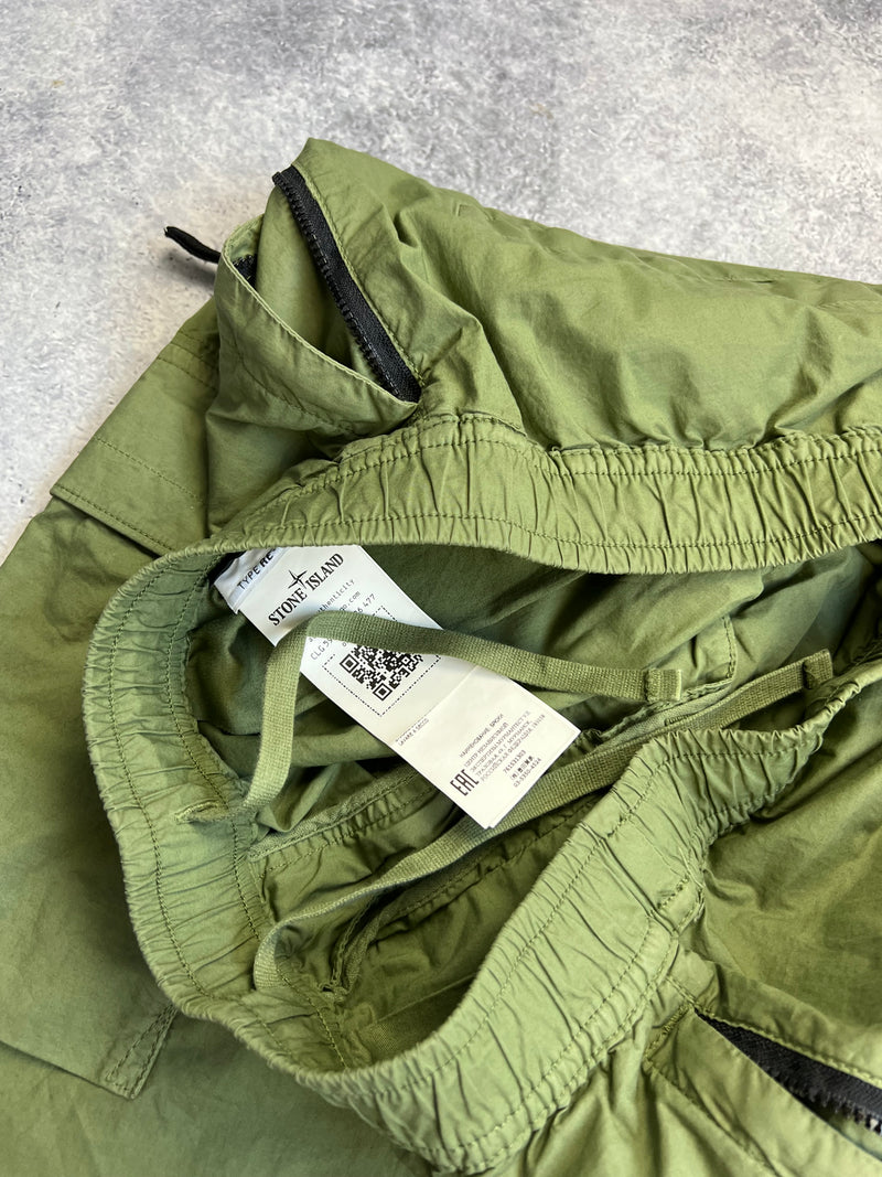 Stone island 2022 khaki green cuffed cargo trousers