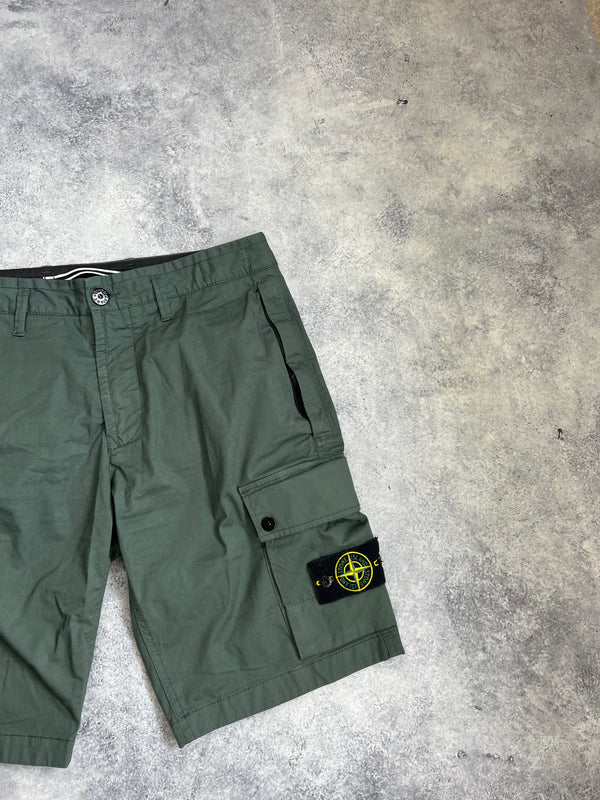 Stone island 2024 petrol green cargo shorts