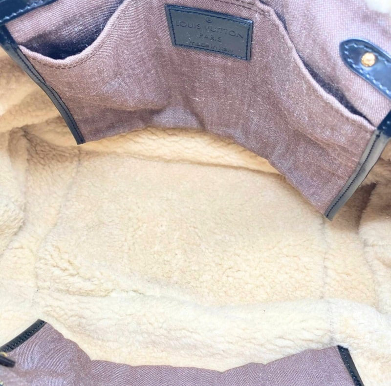 Louis Vuitton limited edition shearling thunder handbag