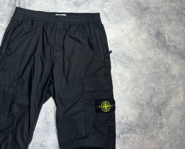 Stone island black cuffed cargo trousers