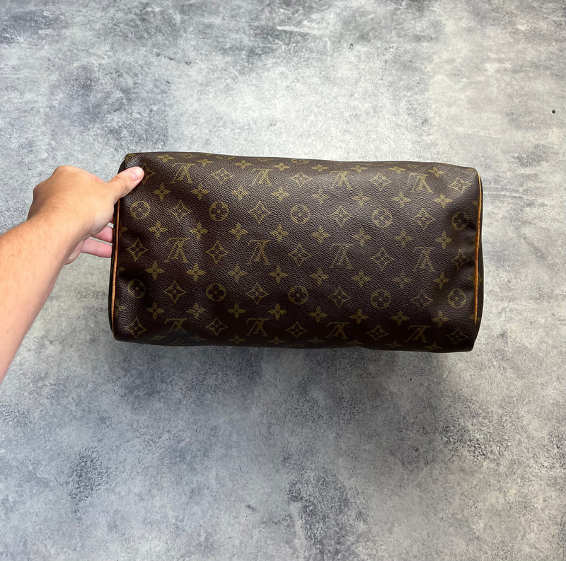 Louis Vuitton vintage speedy 30