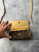 Louis Vuitton vintage pochette twin PM