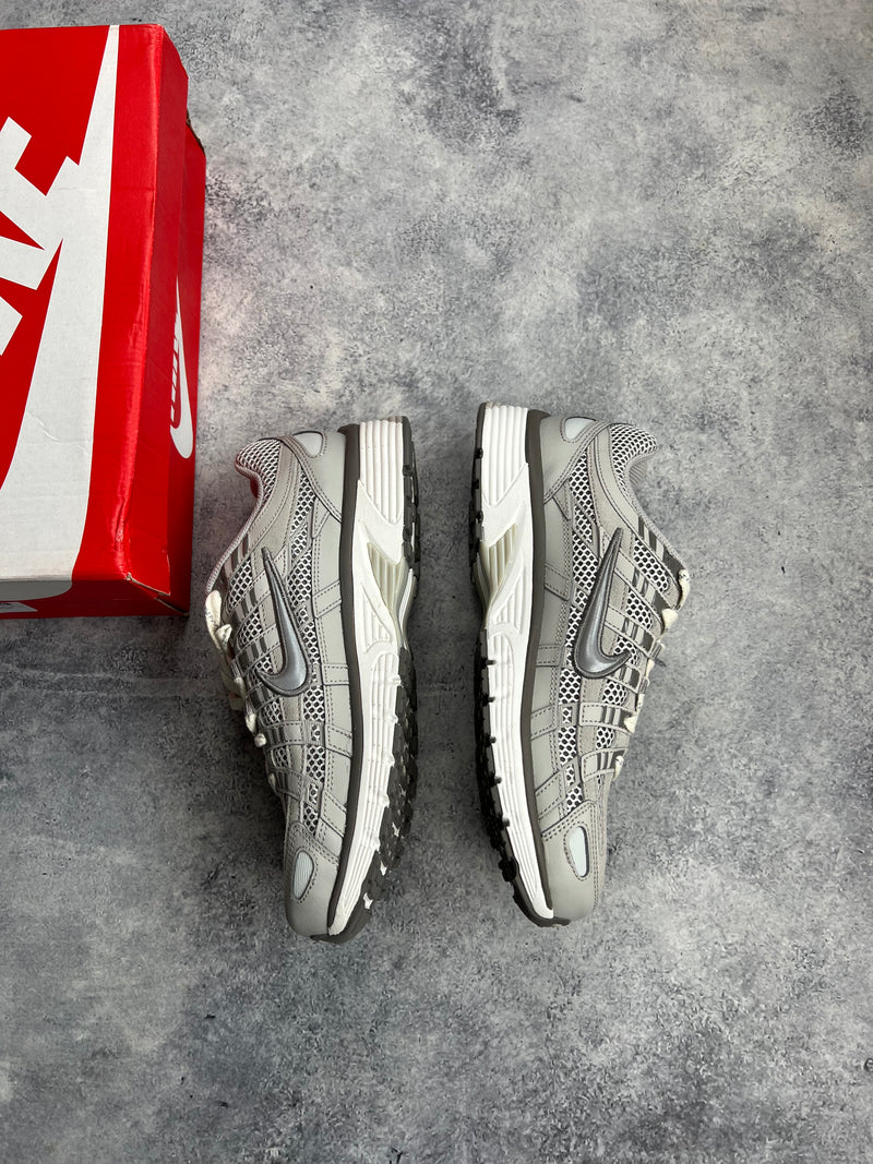 Nike P-6000 light iron ore trainers