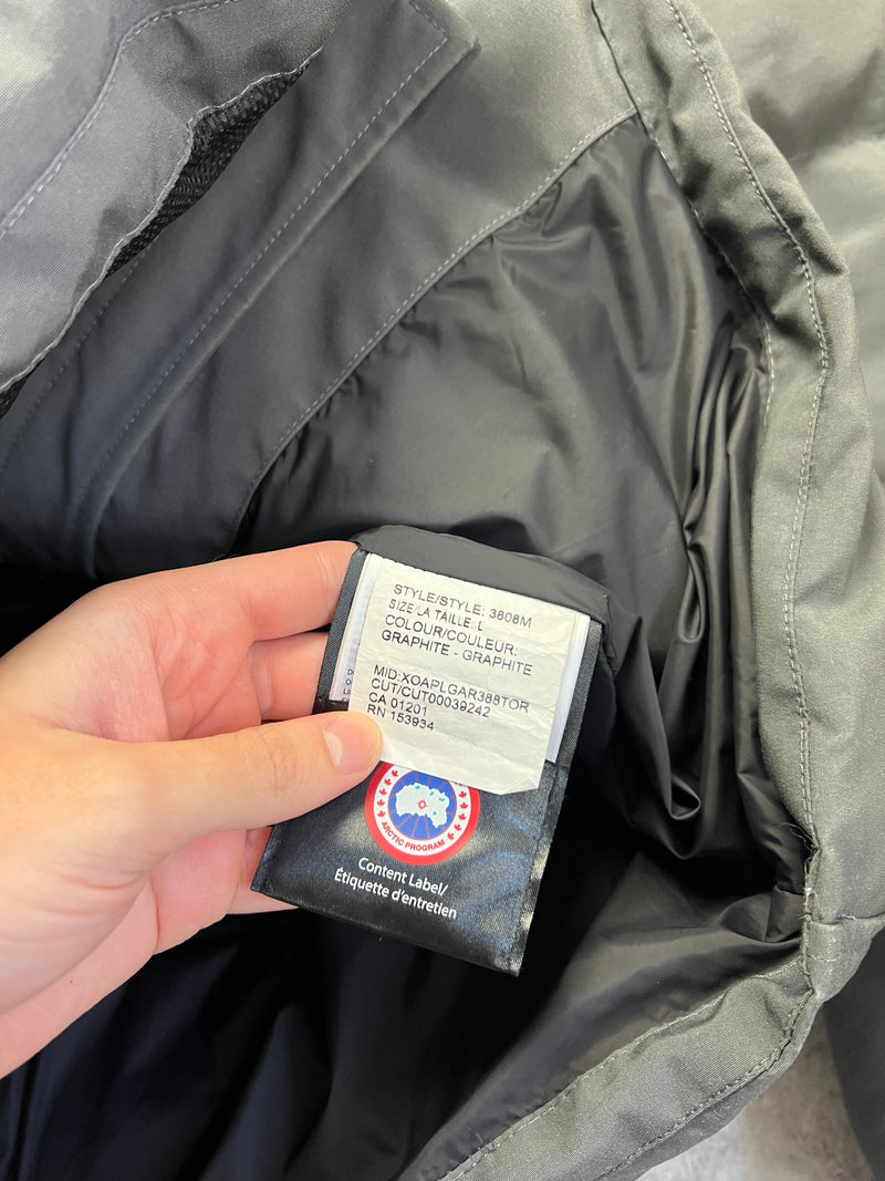 Canada goose grey graphite Wyndham parka