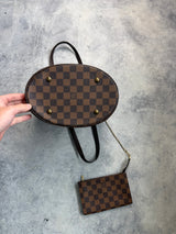 Louis Vuitton vintage marais with pouch