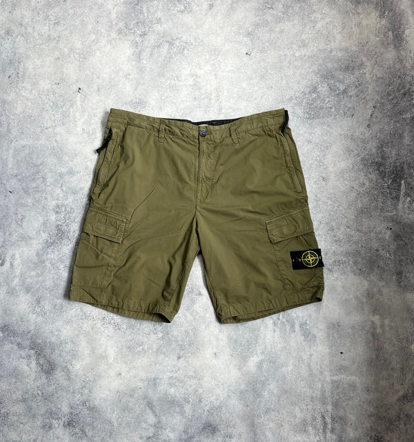 Stone island 2021 khaki green cargo shorts