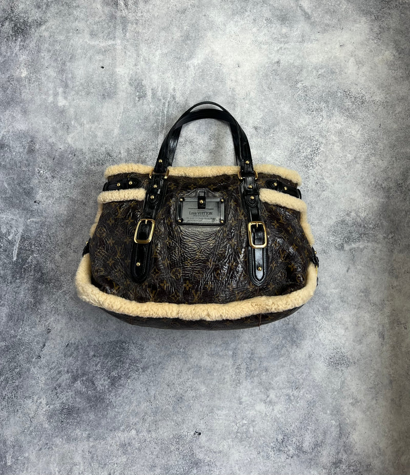 Louis Vuitton limited edition shearling thunder handbag