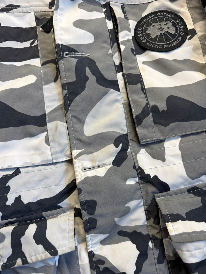 Canada goose grey camo Macculloch black label parka