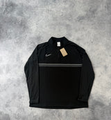 Nike dri-fit black 1/4 zip track top