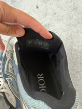 Dior B30’s light blue trainers