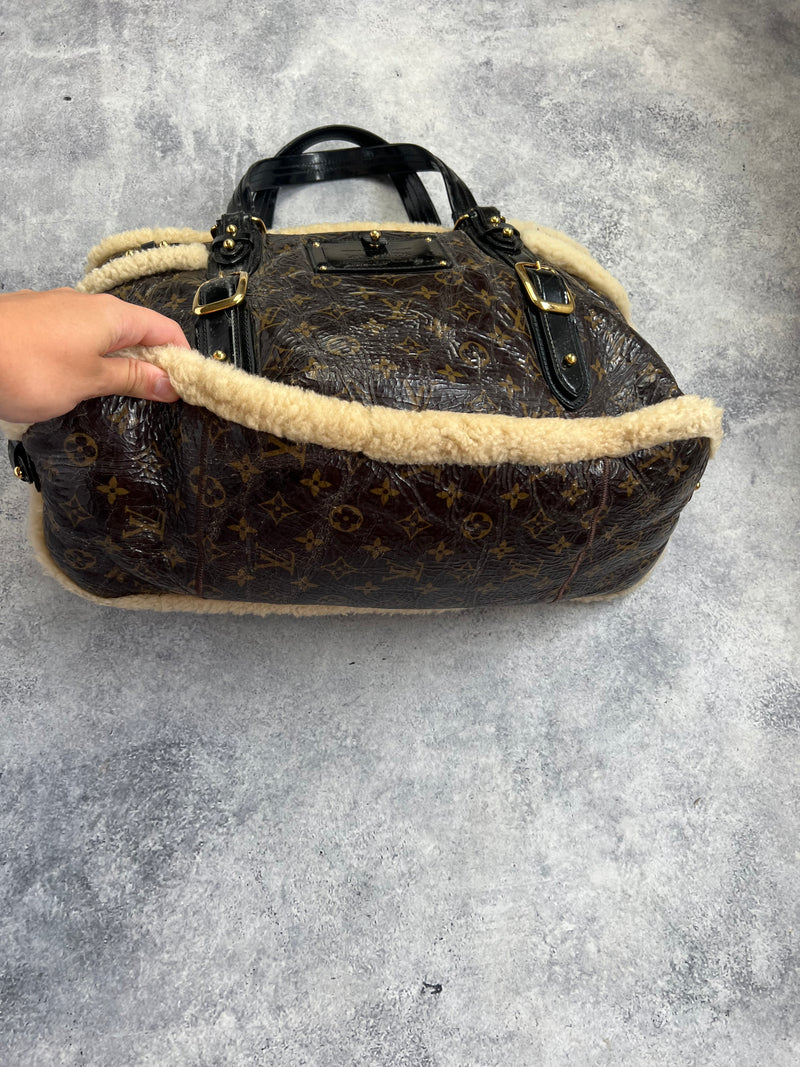 Louis Vuitton limited edition shearling thunder handbag