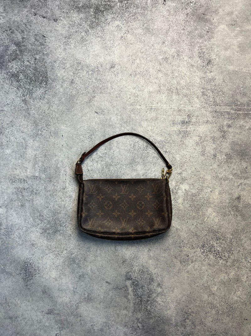Louis Vuitton vintage pochette