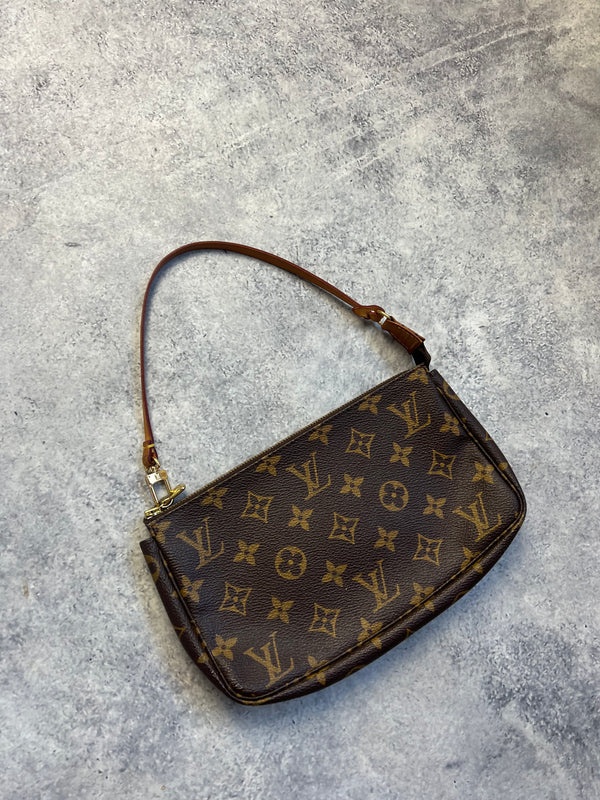 Louis Vuitton vintage pochette