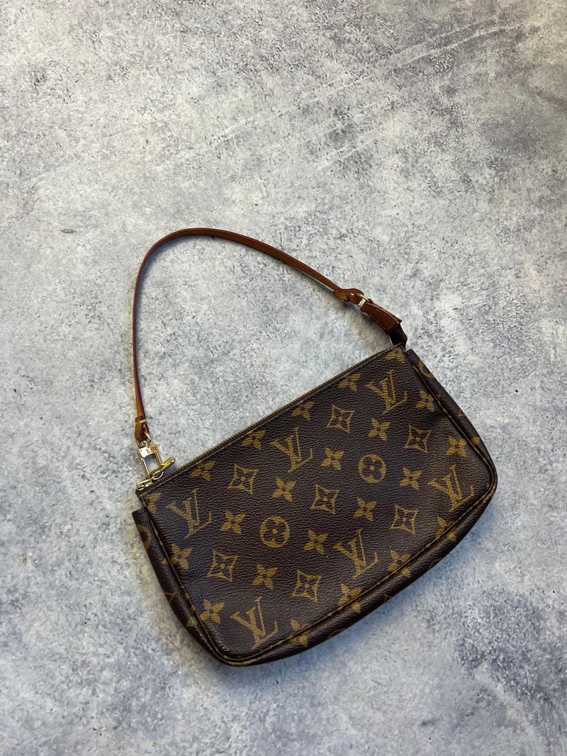 Louis Vuitton vintage pochette
