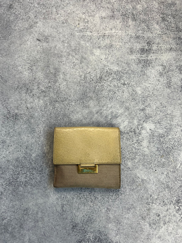 Gucci vintage cream wallet