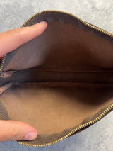 Louis Vuitton vintage pochette