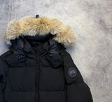 Canada goose women’s black Chelsea parka black label