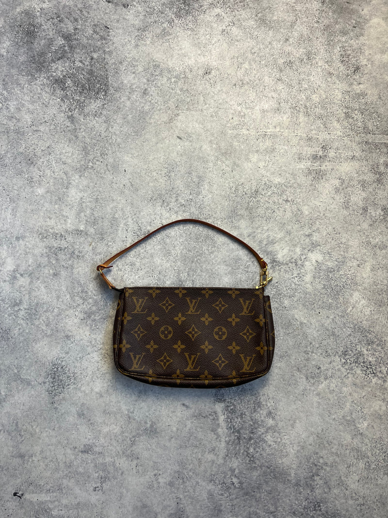 Louis Vuitton vintage pochette