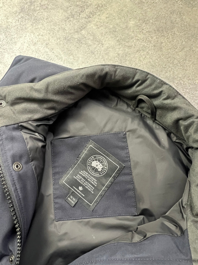 Canada goose black label navy gilet
