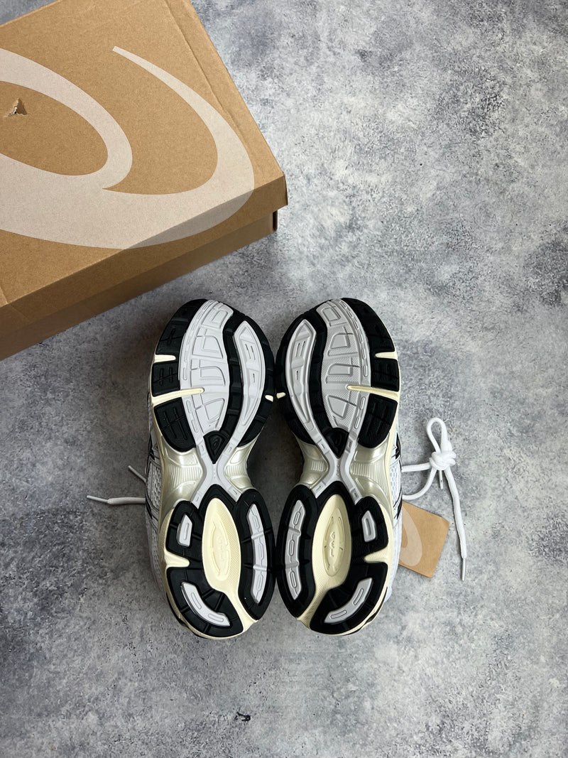 ASICS gel-1130 white cloud grey trainers