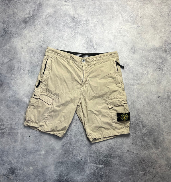 Stone island 2021 sand cargo shorts